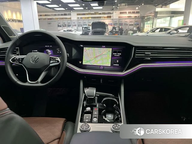 Volkswagen Touareg 2022 Черный из Китая, фото 6