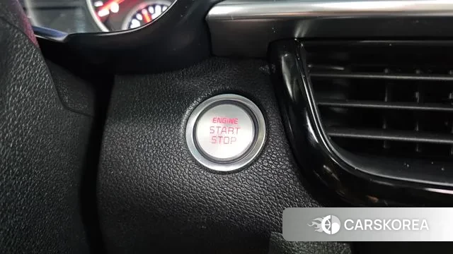 Kia The New K5 2nd generation 2018 Белый из Кореи, фото 6