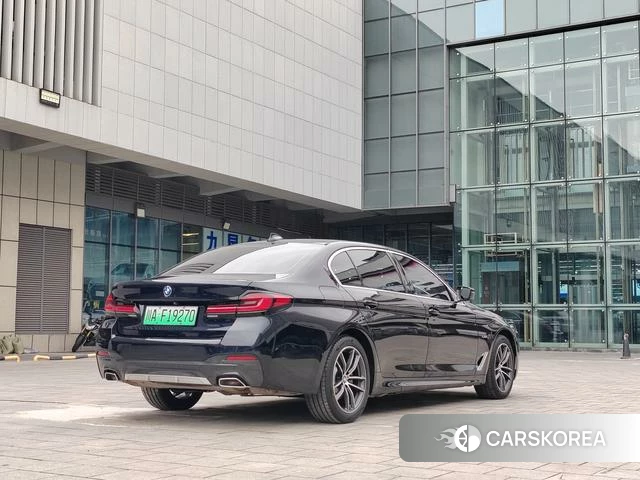 BMW 5 series PHEV 2022 Черный из Китая, фото 6