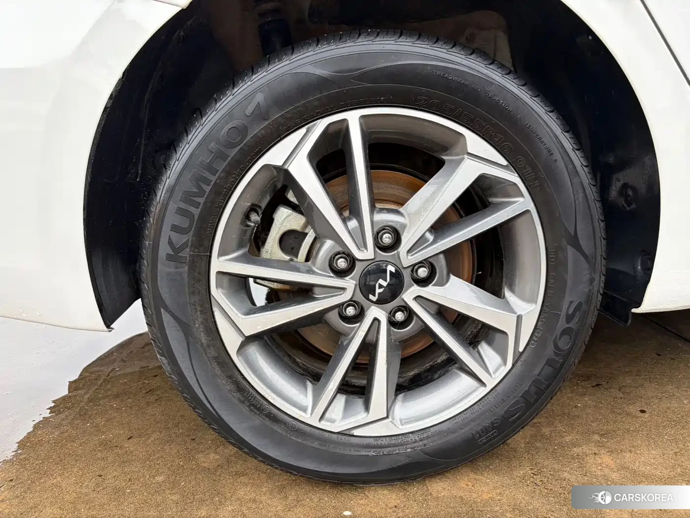 Kia K3 2023 Белый из Китая, фото 6