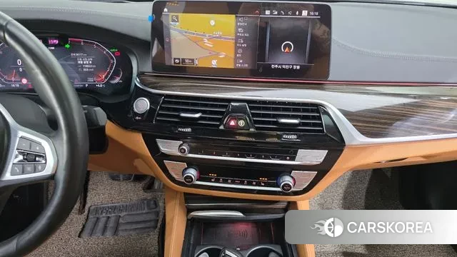 BMW 5 Series (G30) 2021 Черный из Кореи, фото 6