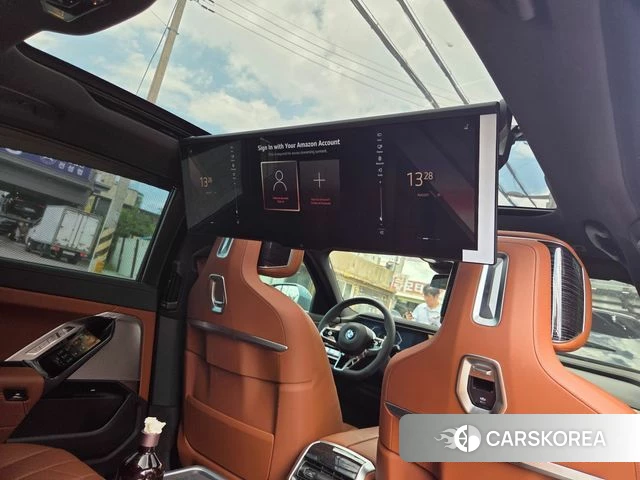 BMW 7 Series (G70) 2025 Серебристо-серый из Кореи, фото 6