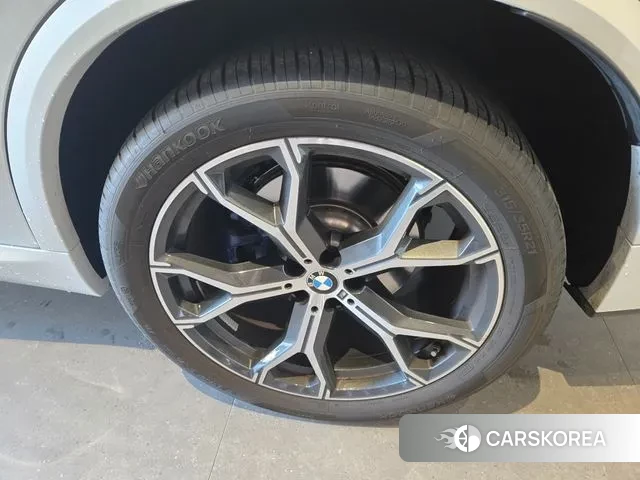 BMW X5 (G05) 2024 Белый из Кореи, фото 6