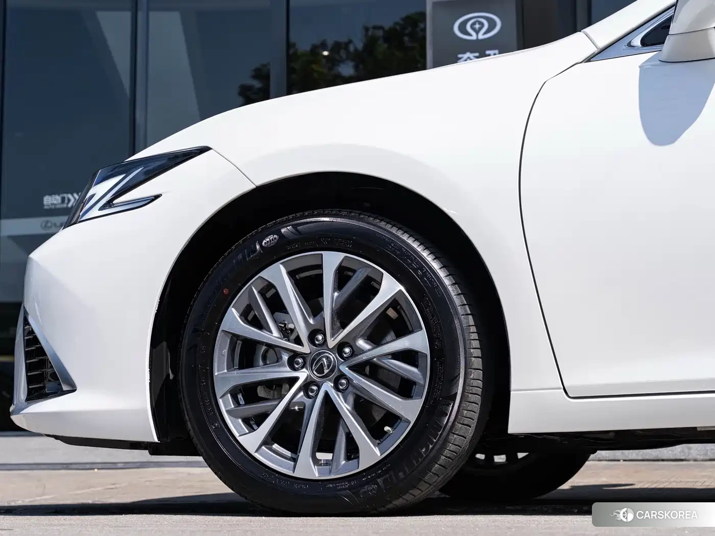 Lexus ES 2025 Белый из Китая, фото 6