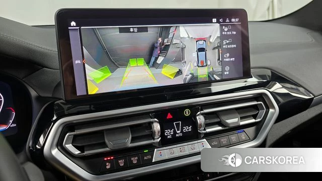 BMW X3 (G01) 2024 Светло-серебряный цвет из Кореи, фото 6