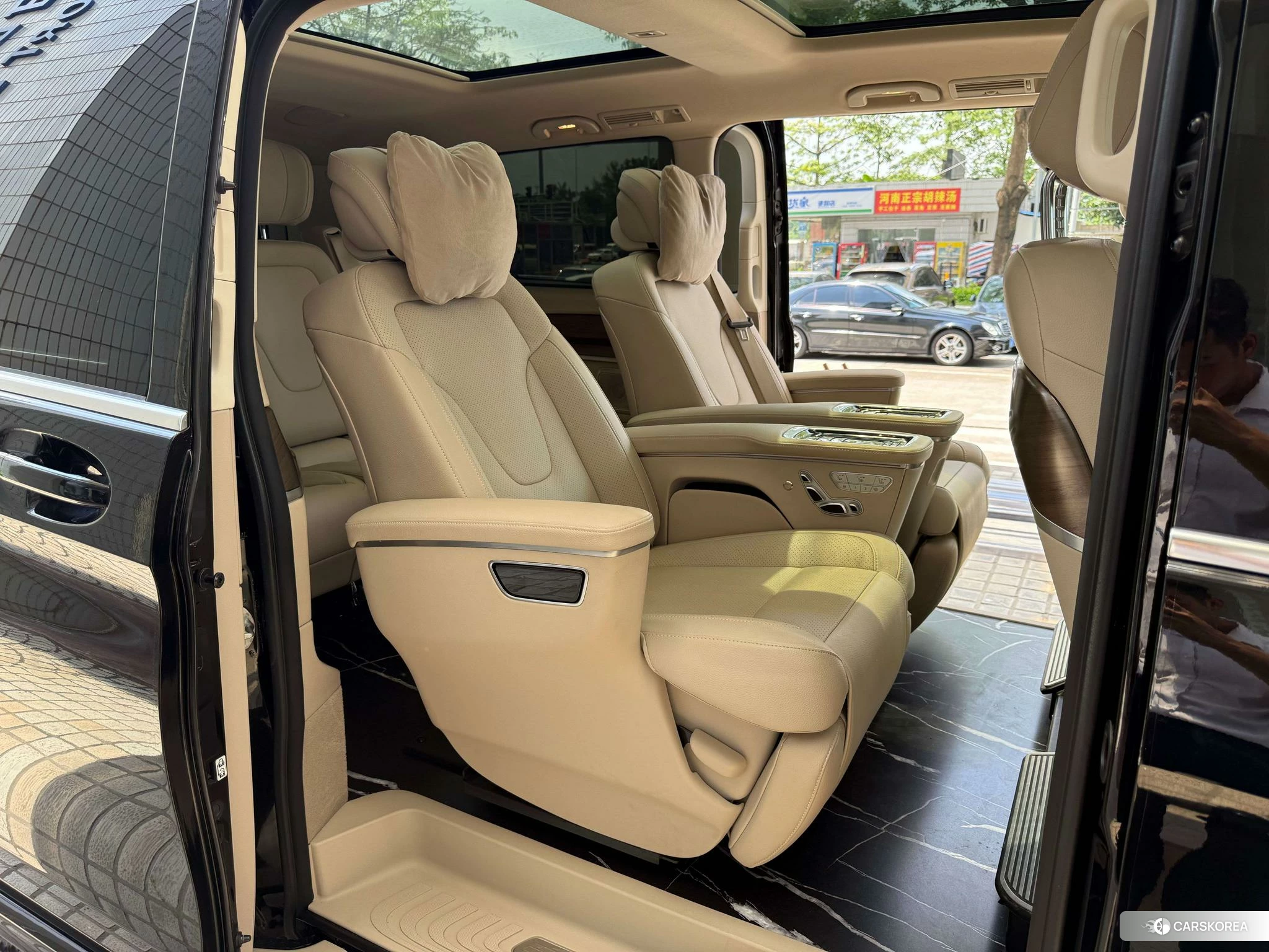 Mercedes-Benz V-class 2022 Черный из Китая, фото 6
