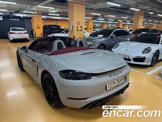 Porsche 718 Boxster 2024 Серебристо-серый из Кореи, фото 6