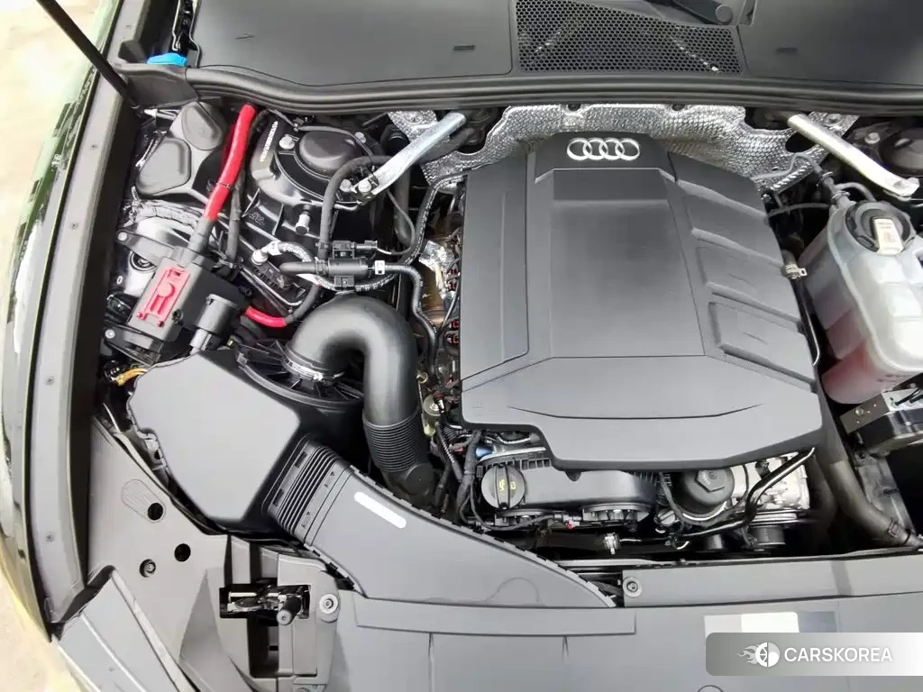 Audi A6L 2022 Черный из Китая, фото 6