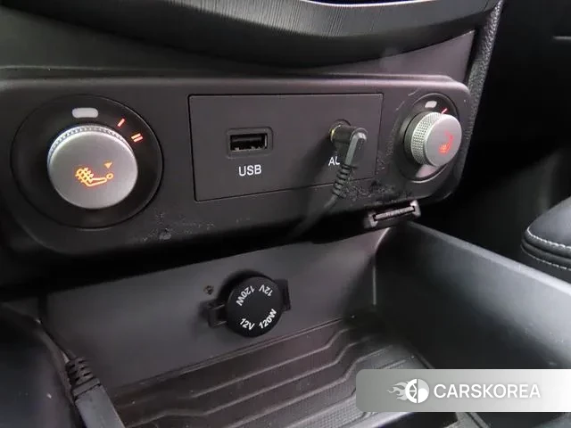 Ssangyong Tivoli Armor 2018 Синий из Кореи, фото 6