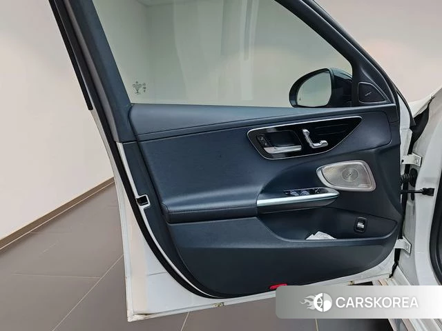 Mercedes-Benz Class C 2022 Белый из Китая, фото 6