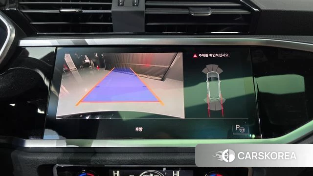 Audi Q3 (F3) 2022 Черный из Кореи, фото 6