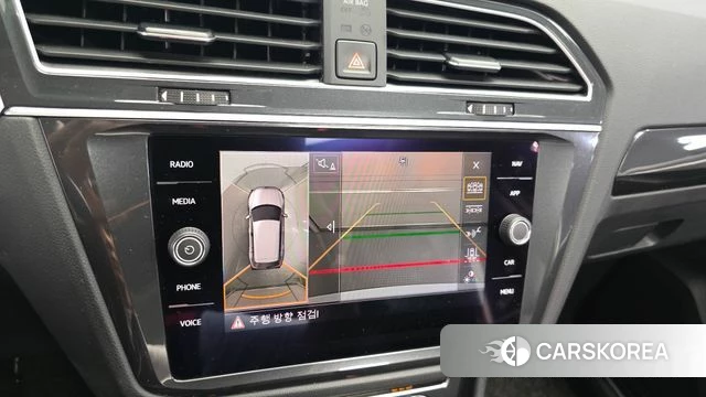 Volkswagen Tiguan second Generation 2020 Белый из Кореи, фото 6