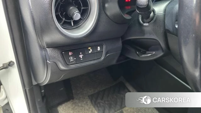 Kia The New K3 2nd generation 2021 Белый из Кореи, фото 6