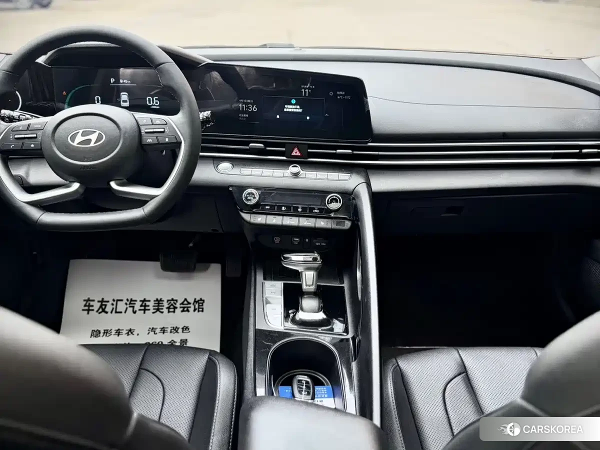 Hyundai Elantra 2023 Белый из Китая, фото 6