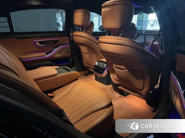 Mercedes-Benz S-class 2024 Черный из Китая, фото 6