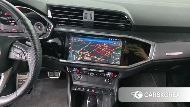 Audi Q3 (F3) 2023 Белый из Кореи, фото 6