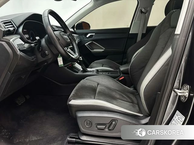 Audi Q3 2022 Черный из Китая, фото 6