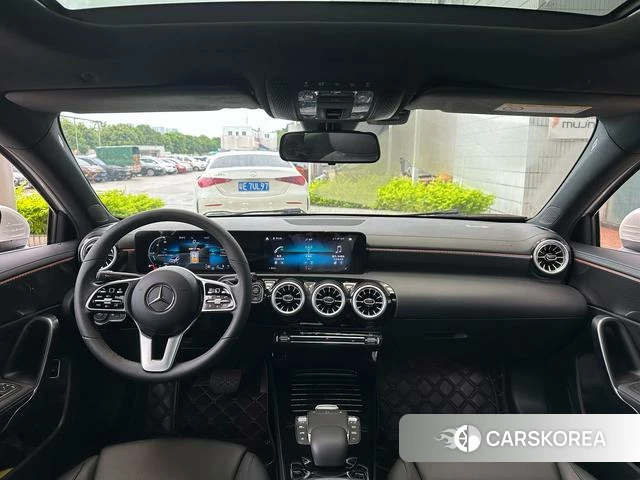 Mercedes-Benz Class A 2021 Белый из Китая, фото 6