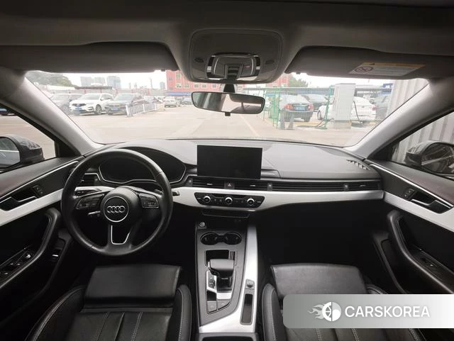 Audi A4L 2021 Серебристо-серый из Китая, фото 6
