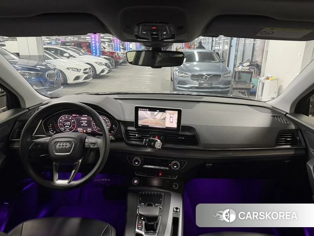 Audi Q5L 2021 Черный из Китая, фото 6