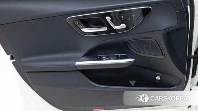 Mercedes-Benz C-Class W206 2026 Белый из Кореи, фото 6