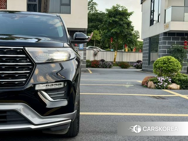 Ford Explorer 2021 Черный из Китая, фото 6
