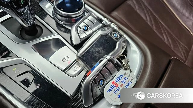 BMW 7 Series (G11) 2018 Белый из Кореи, фото 6