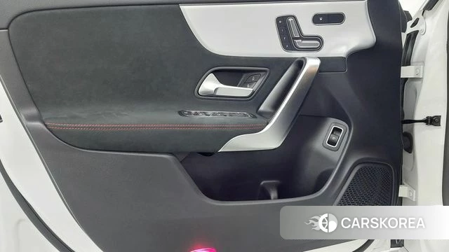 Mercedes-Benz CLA-Class C118 2023 Белый из Кореи, фото 6
