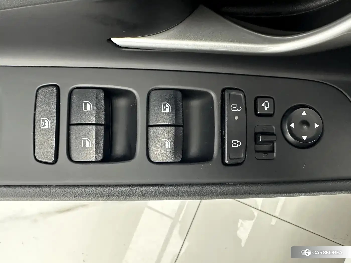 Hyundai Elantra 2023 Белый из Китая, фото 6