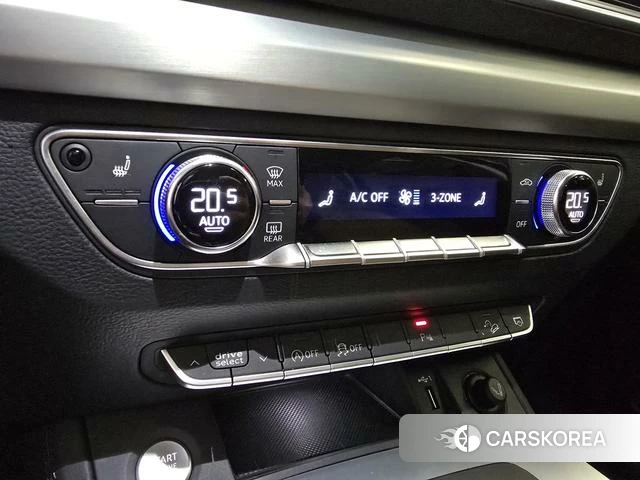 Audi Q5L 2021 Черный из Китая, фото 6
