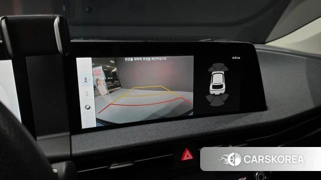 Kia EV6 2023 Серебристо-серый из Кореи, фото 6