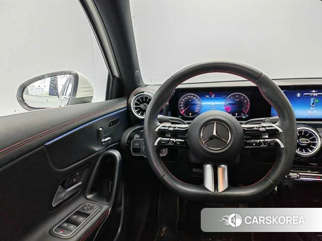 Mercedes-Benz Class A 2024 Белый из Китая, фото 6