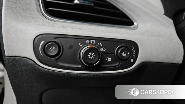 Chevrolet (GM Daewoo) Bolt EV 2019 Белый из Кореи, фото 6