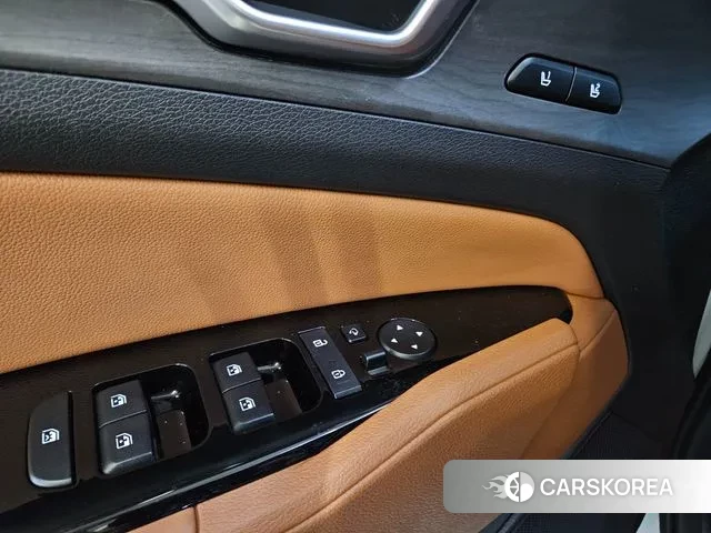 Kia Sportage 5th Generation 2023 Белый из Кореи, фото 6