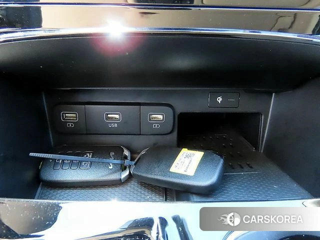 Kia Carnival 4th generation 2022 Белый из Кореи, фото 6