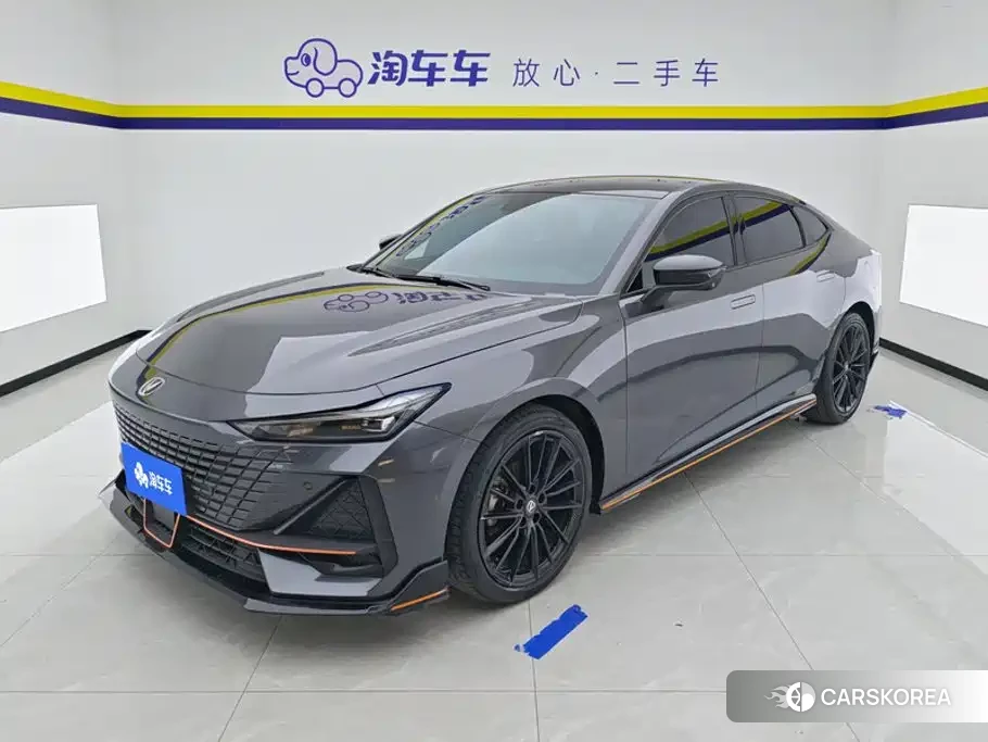 Chang'an Changan UNI-V 2023 Silver/gray из Китая, фото 6