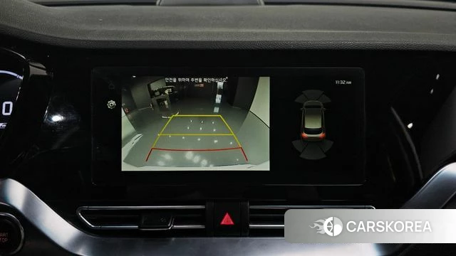 Kia Niro Plus 2023 Белый из Кореи, фото 6