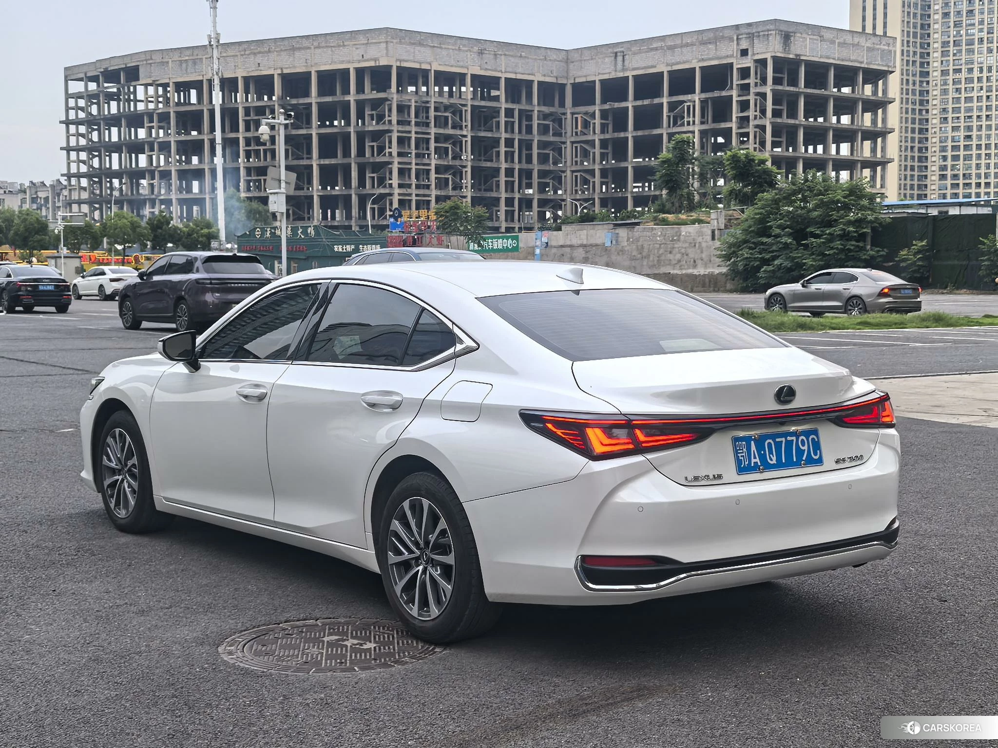 Lexus ES 2024 Белый из Китая, фото 6