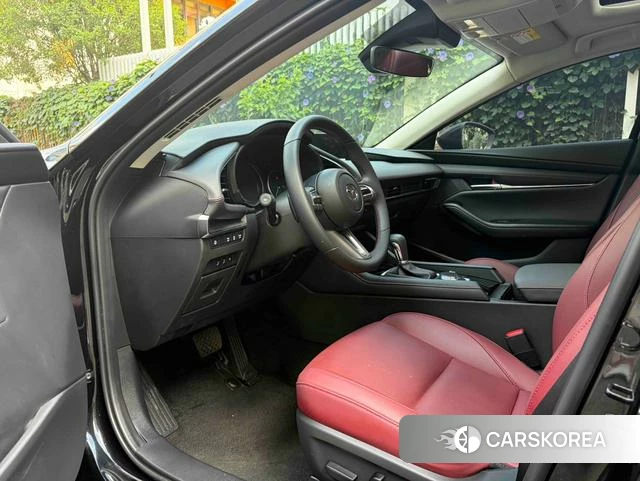 Mazda 3 Angkesaila 2026 Темно-серый из Китая, фото 6