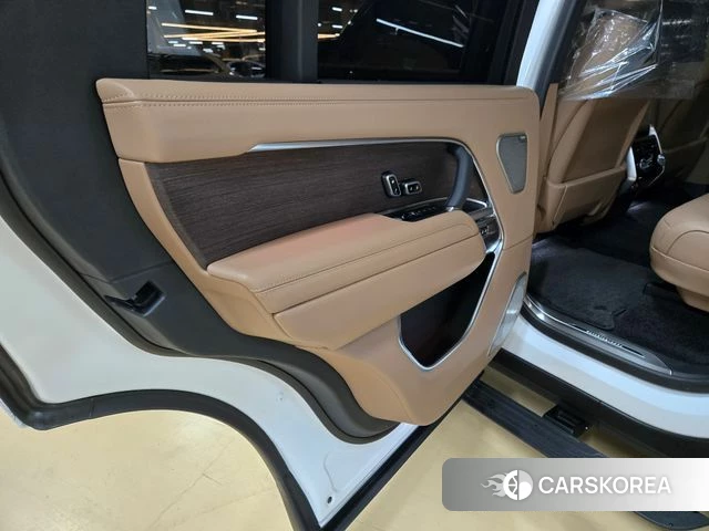 Land Rover Range Rover 5th Generation 2023 Белый из Кореи, фото 6