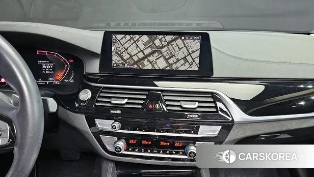 BMW 5 Series (G30) 2020 Белый из Кореи, фото 6