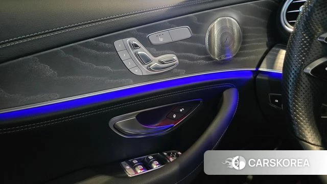 Mercedes-Benz E-Class W213 2021 Белый из Кореи, фото 6