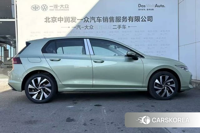 Volkswagen Golf 2025 Зеленый из Китая, фото 6