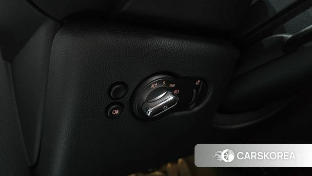 Mini Cooper 2023 Серебряный из Кореи, фото 6