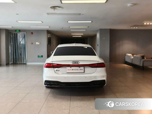 Audi A7 2025 Белый из Китая, фото 6