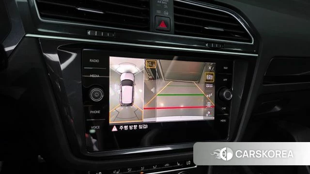 Volkswagen Tiguan second Generation 2020 Белый из Кореи, фото 6