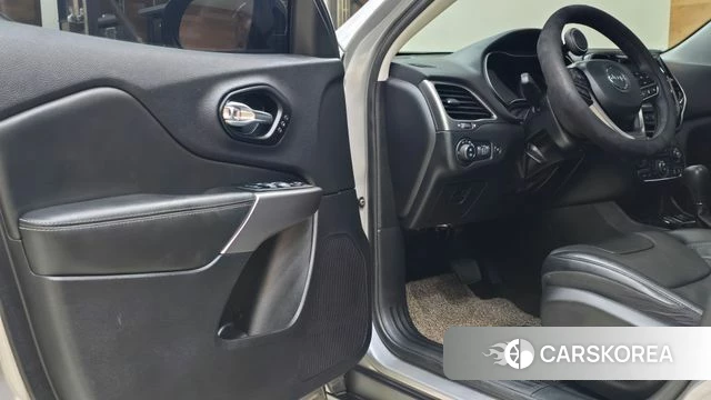 Jeep Cherokee (KL) 2022 Серый из Кореи, фото 6