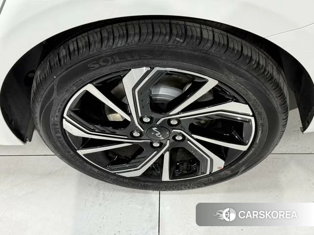 Kia K3 2022 Белый из Китая, фото 6