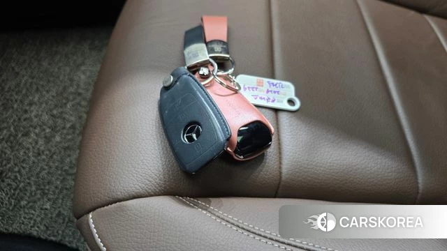 Mercedes-Benz E-Class W213 2020 Серебристо-серый из Кореи, фото 6
