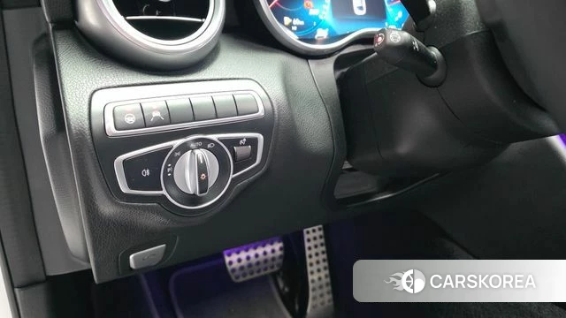 Mercedes-Benz C-Class W205 2021 Белый из Кореи, фото 6